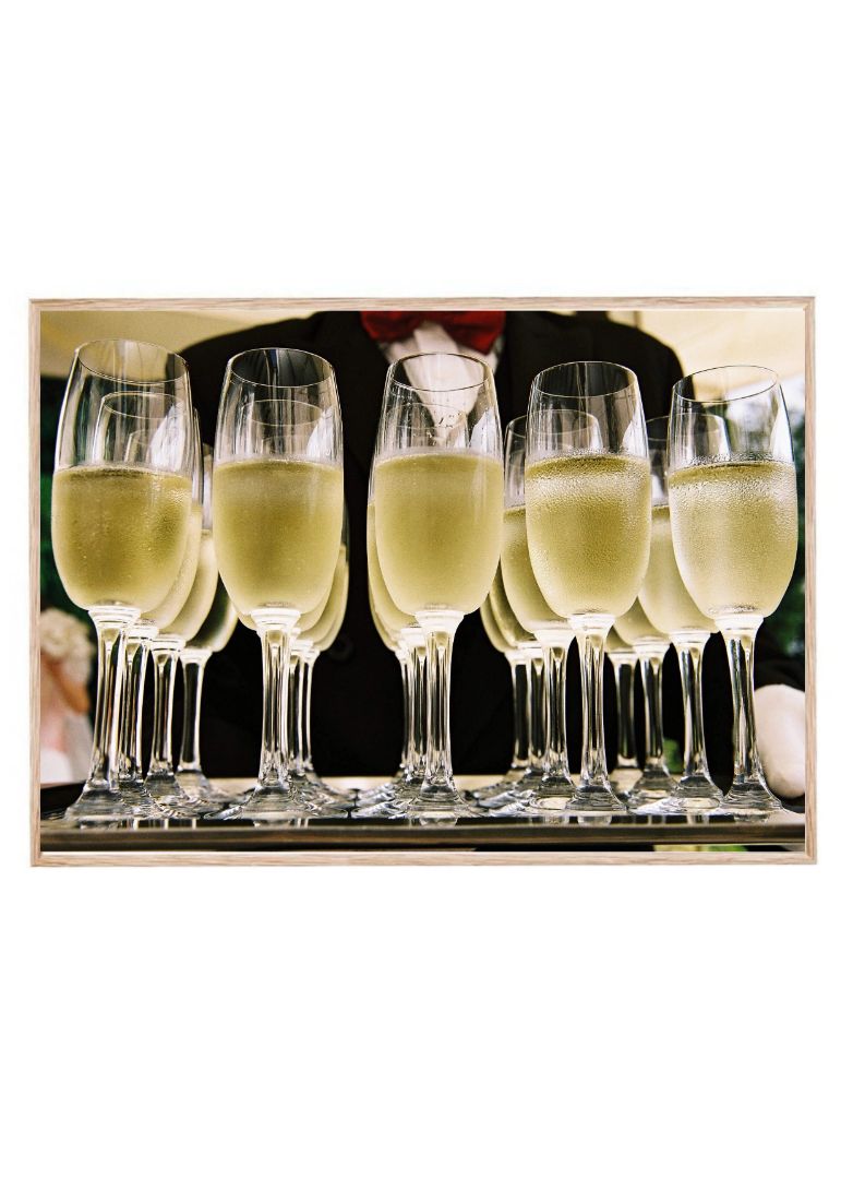 Champagneglas på bakke