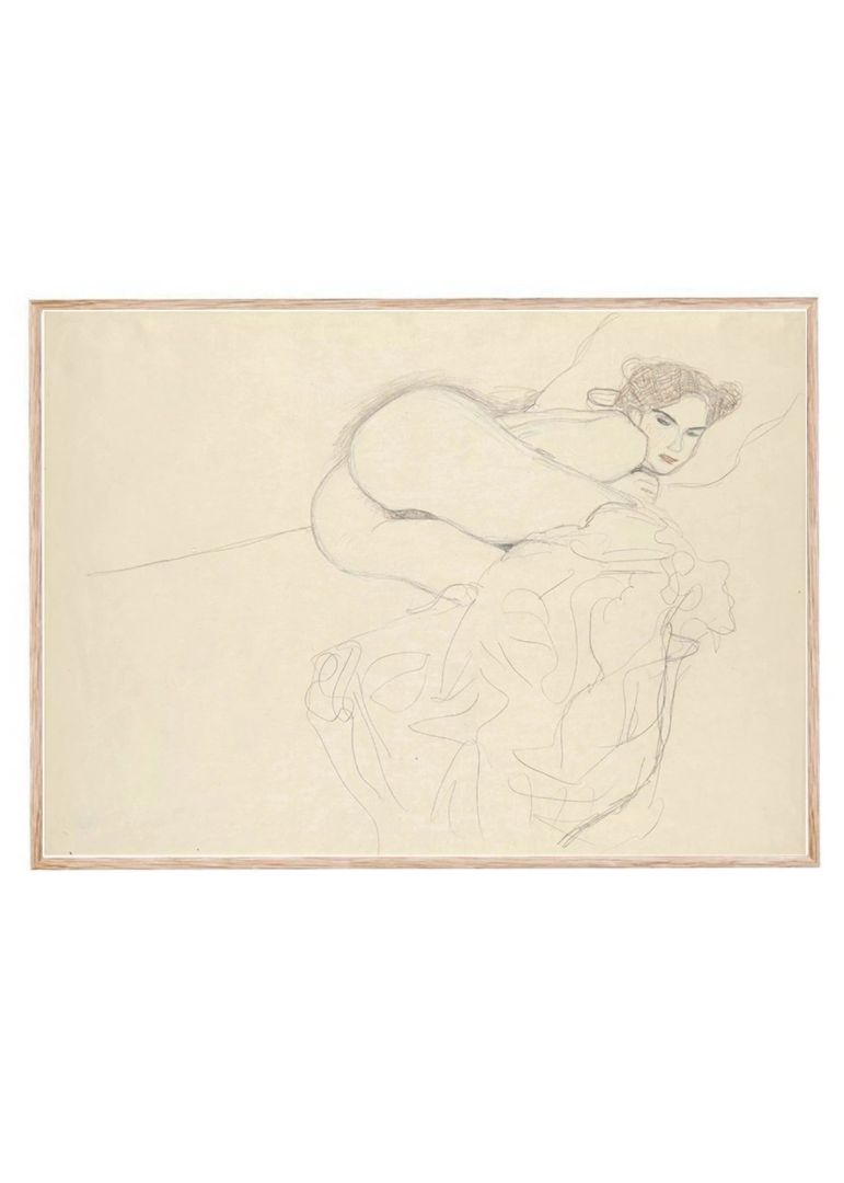 Huddled Nude