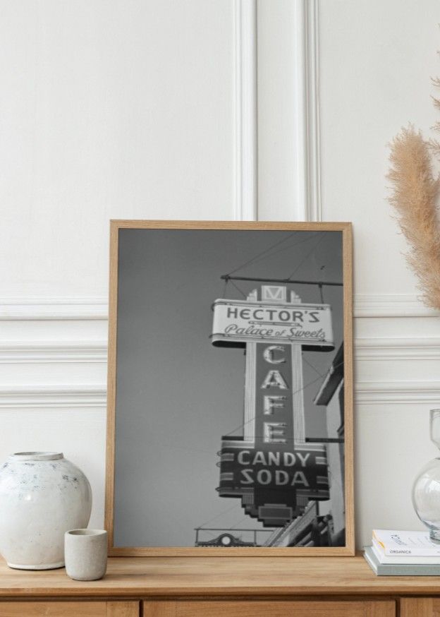 Hectors palace of sweets sign