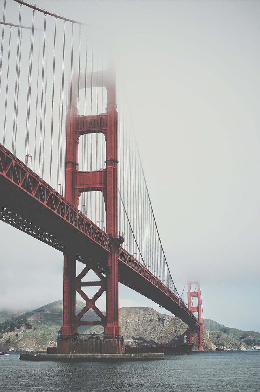 Golden Gate Bridge i tåge