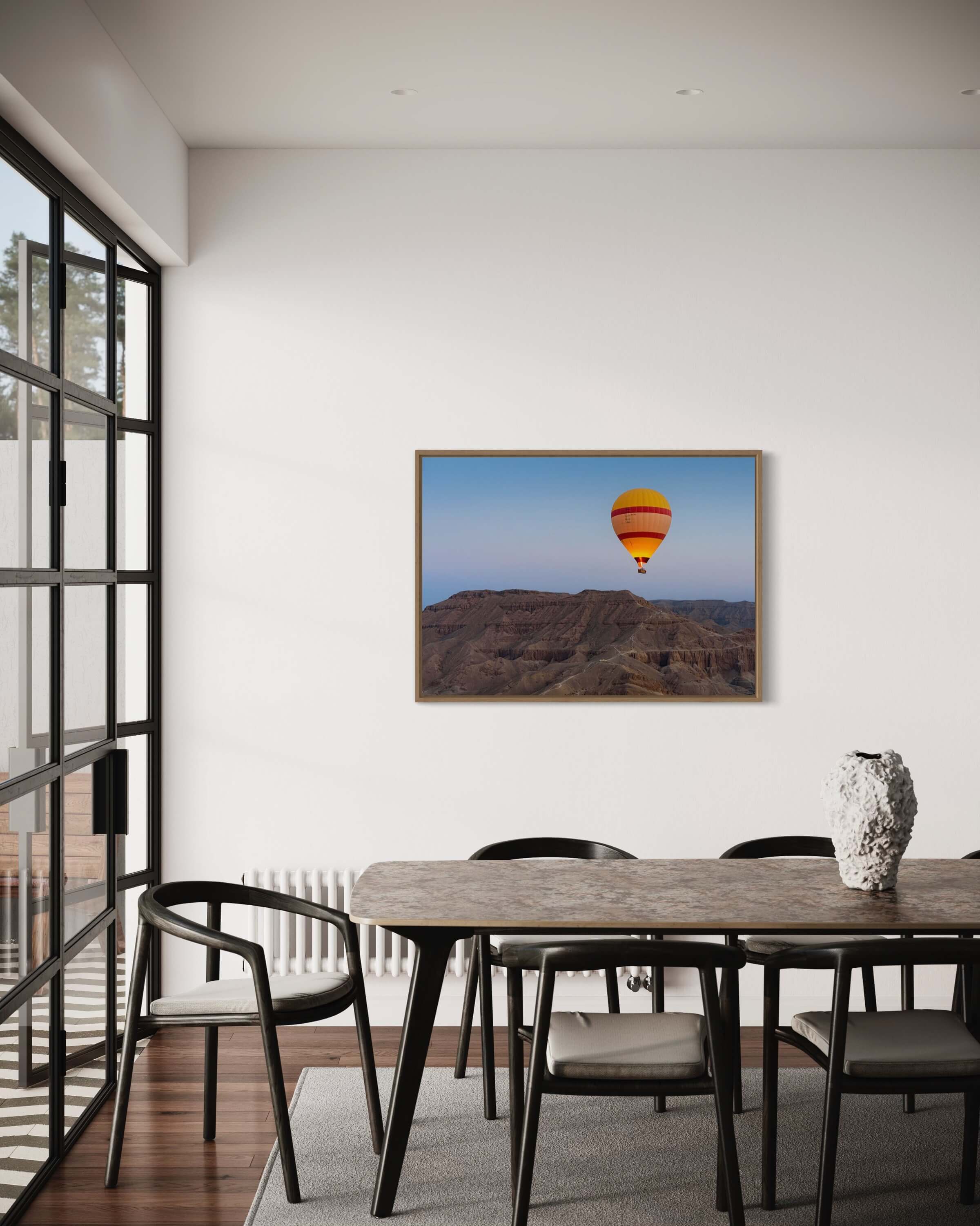 Luftballon over bjerge