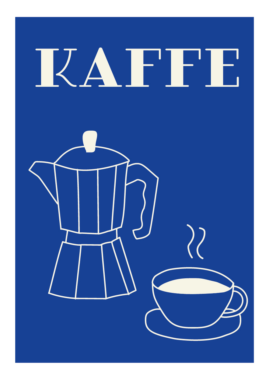 Kaffe - blå" fra Posters: En moderne plakat med hvid stregtegning af moka pot og dampende kaffekop på blå baggrund, med KAFFE i fede hvide bogstaver øverst.