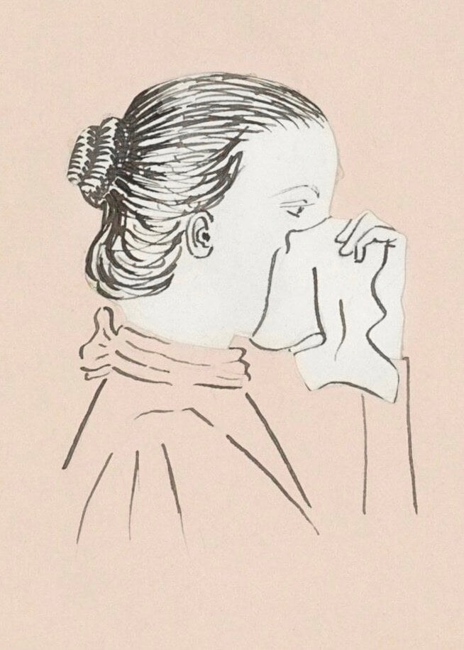 Prosit" af Posters: En minimalistisk plakat, der viser en kvinde i profil med håret sat op i en knold, iført en kjole med høj krave og et lommetørklæde for næsen på en lys baggrund.