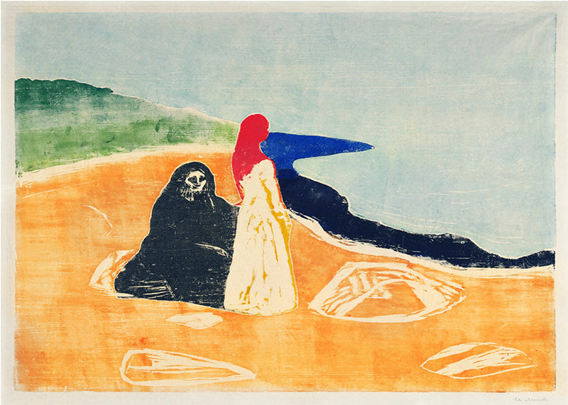 Two Women on the Shore 1898 - gul" af Posters viser to figurer - den ene i hvidt og rødt, den anden i sort med et kranielignende ansigt - på en orange strand med grønne bakker, blåt vand og en bleg himmel, der fremkalder melankolske toner.